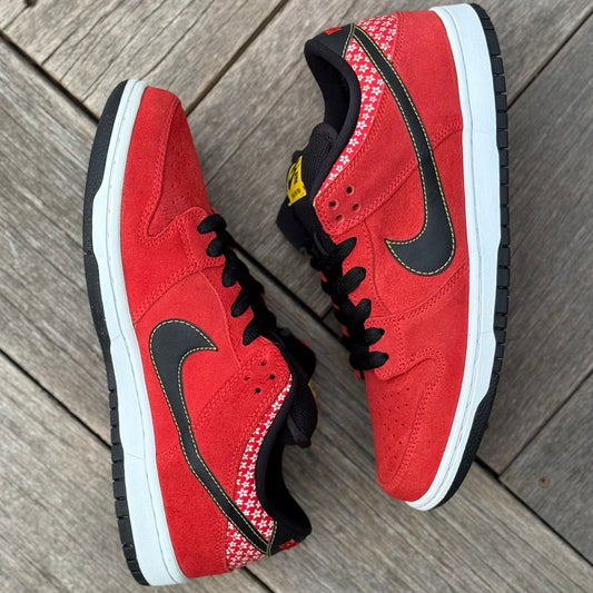 Nike SB Dunk Low Red Firecracker Size 8.5
