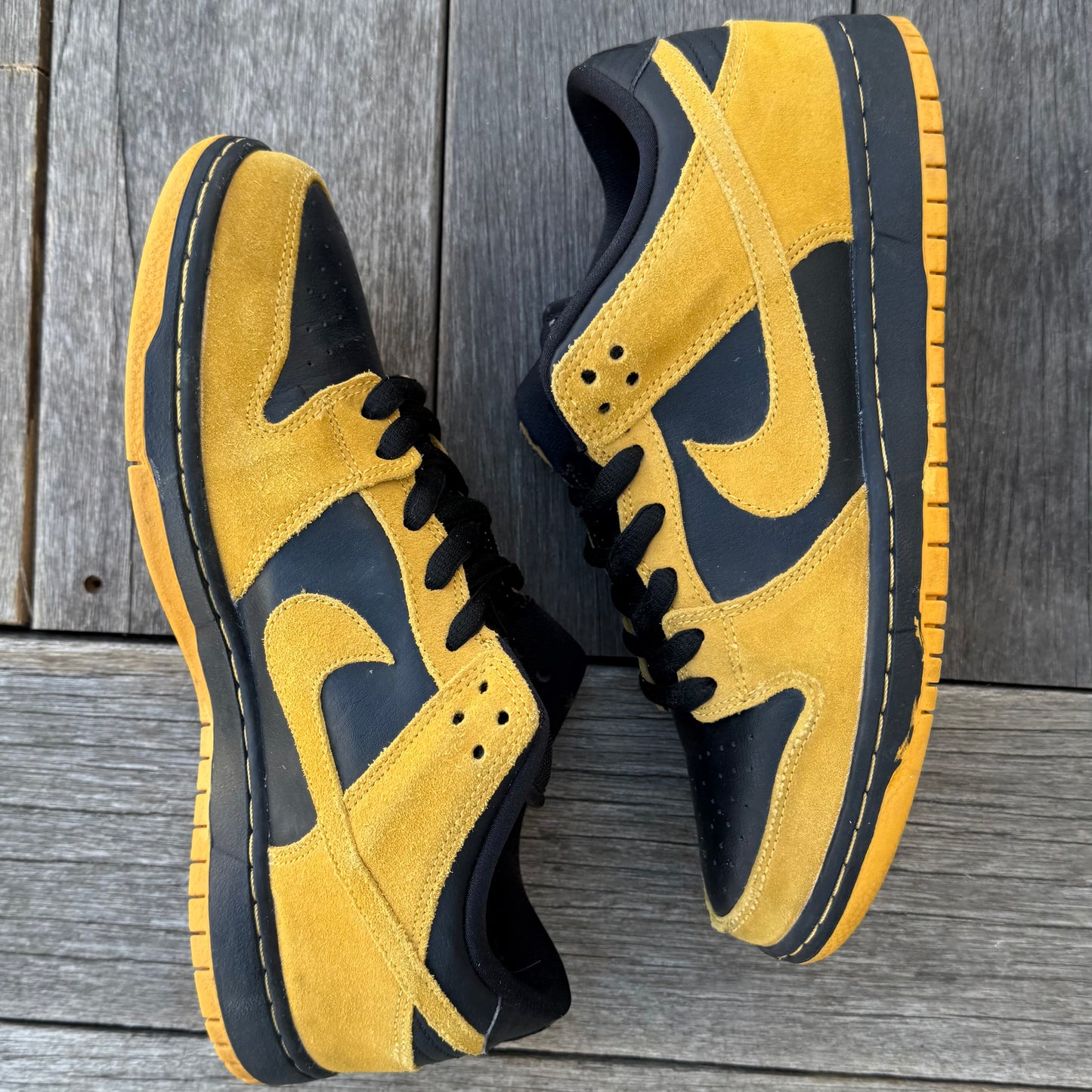 Nike SB Dunk Low Iowa Size 9.5