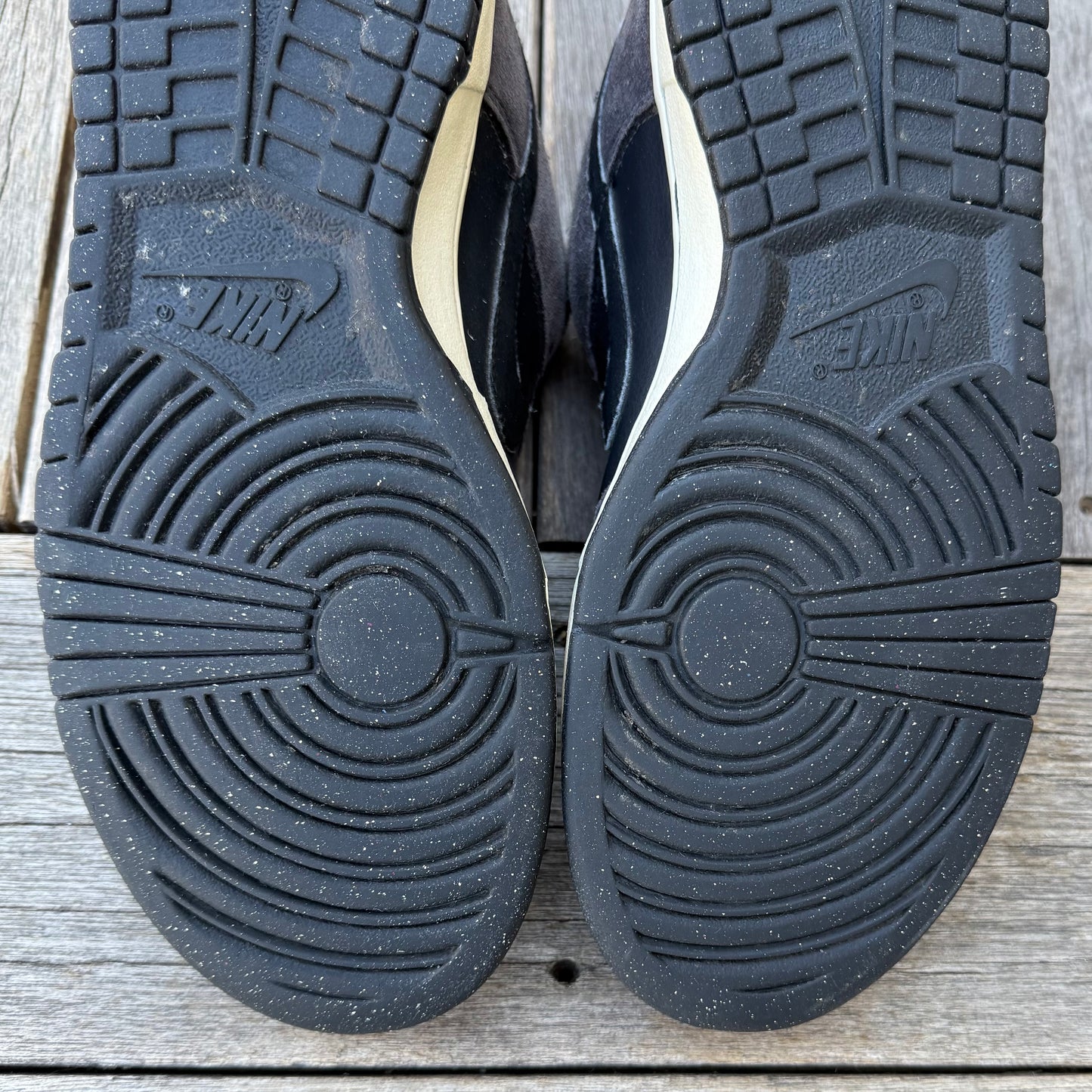 Nike SB Dunk Low Dark Charcoal Black Size 9.5