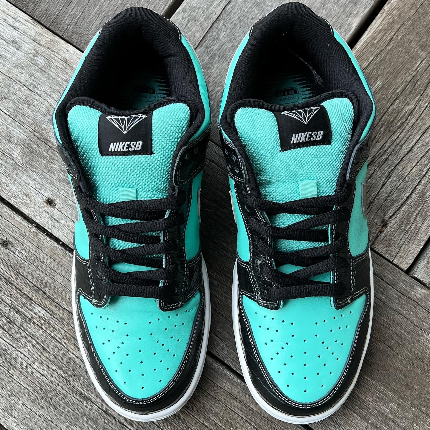 Nike SB Dunk Low Tiffany Diamond Size 10.5