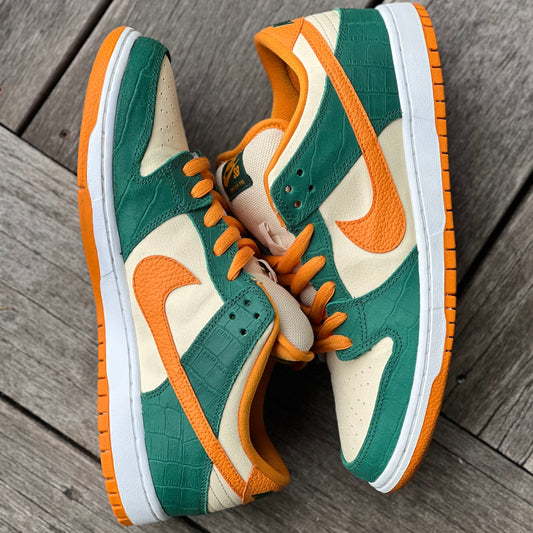 Nike SB Dunk Low Kumquat Legion Pine Size 10