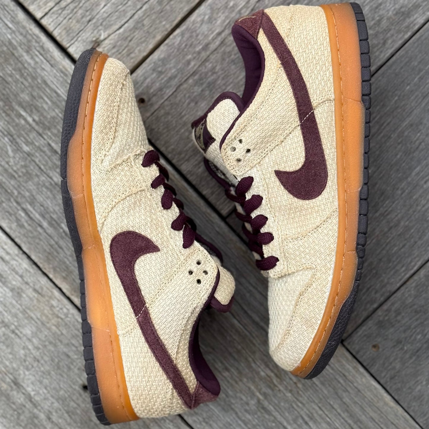 Nike SB Dunk Low Red Hemp Size 9.5