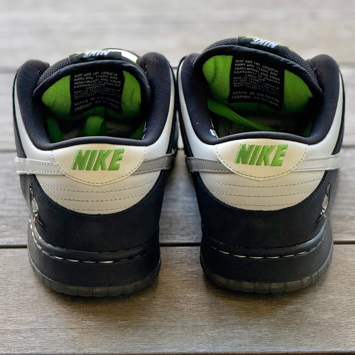 Nike SB Dunk Low Panda Pigeon Size 9.5