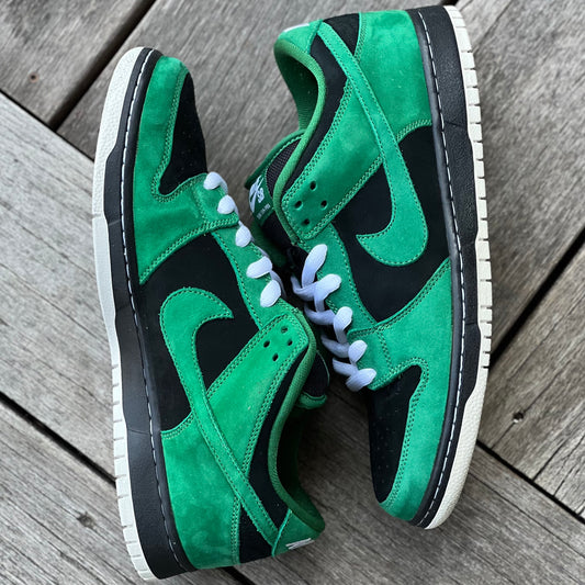 Nike SB Dunk Low Green Lantern Size 9.5