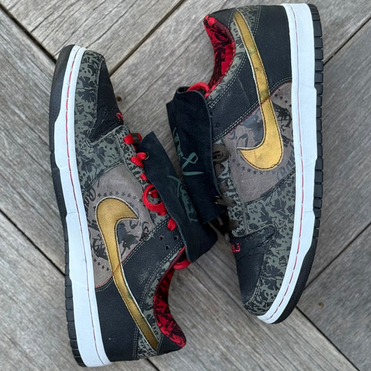 Nike SB Dunk Low SBTG (Family & Friends) Size 10