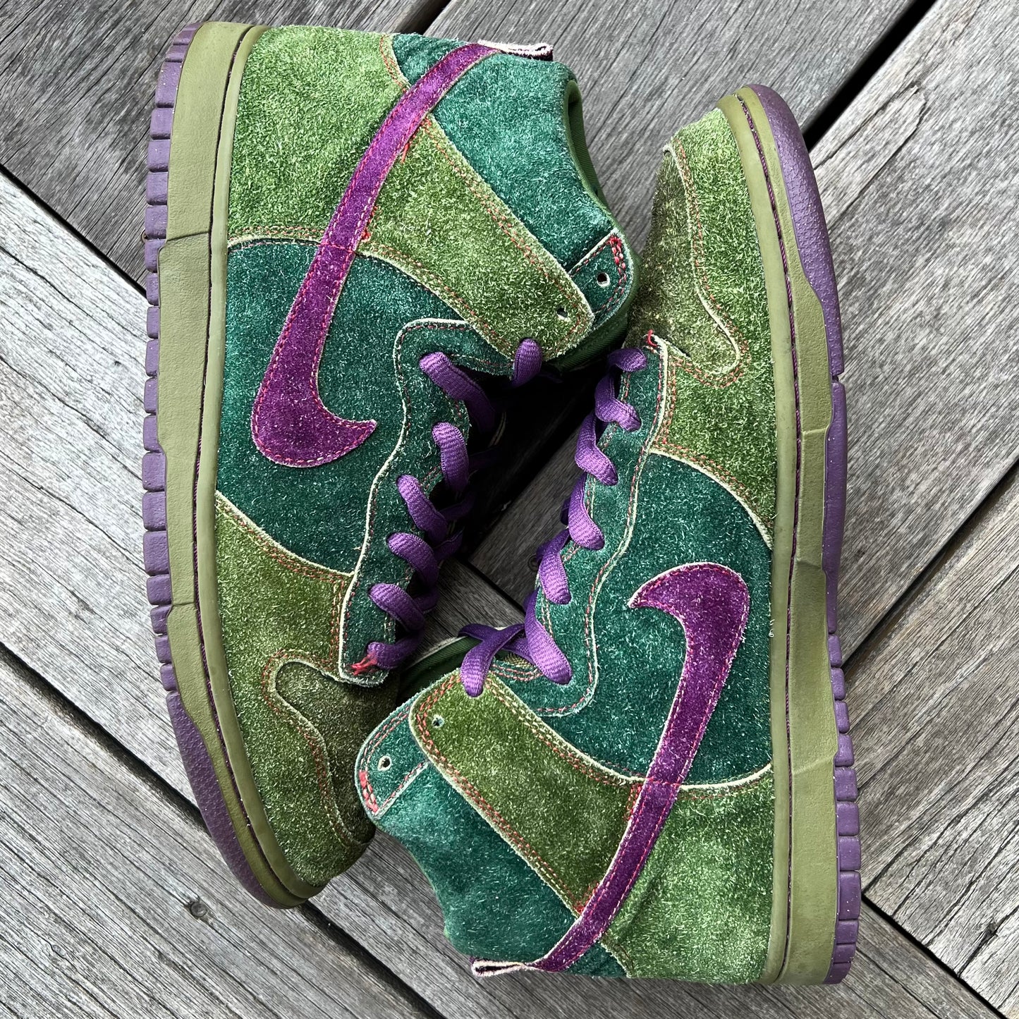 Nike SB Dunk High Skunk 420 Size 10.5