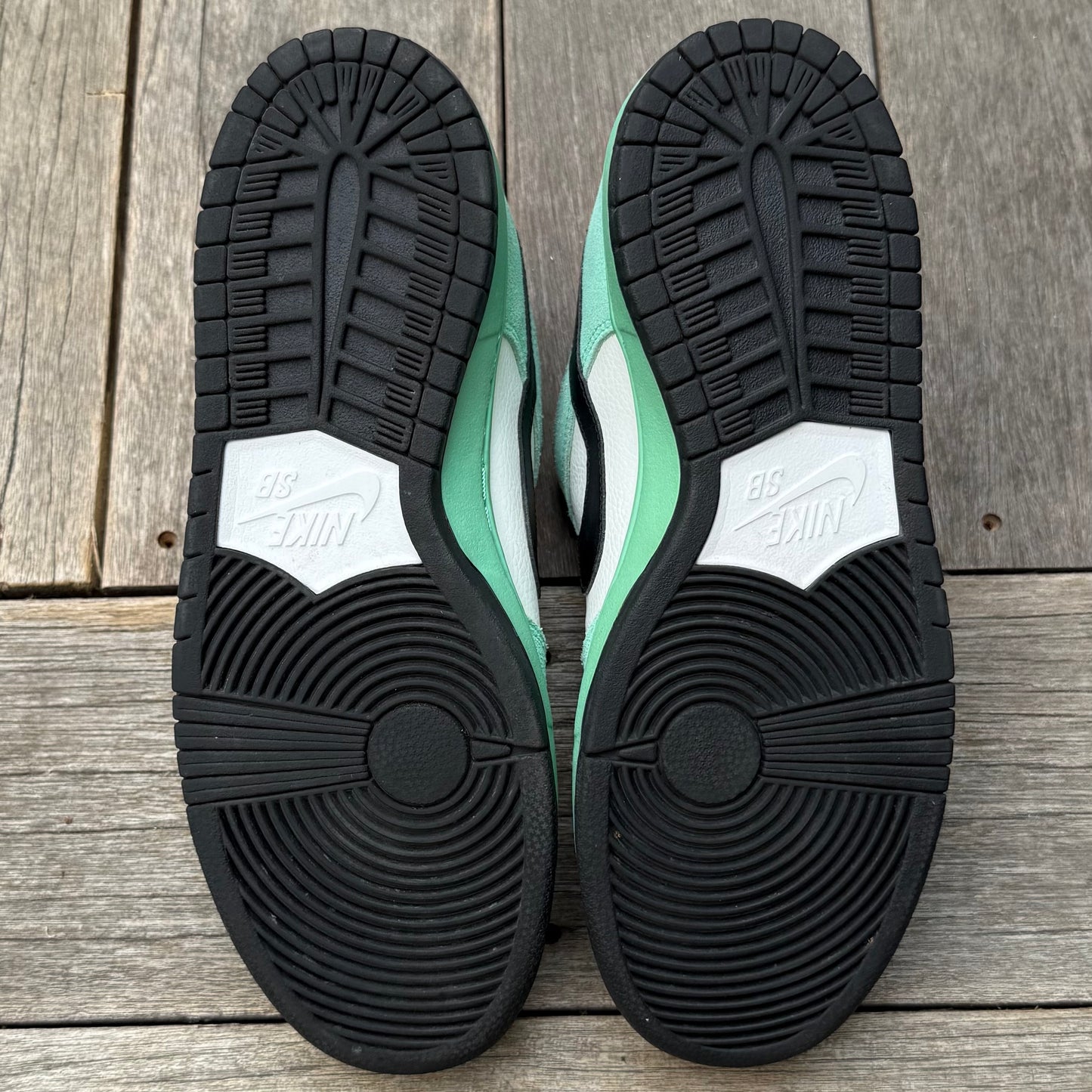 Nike SB Dunk Low Sea Crystal Size 10