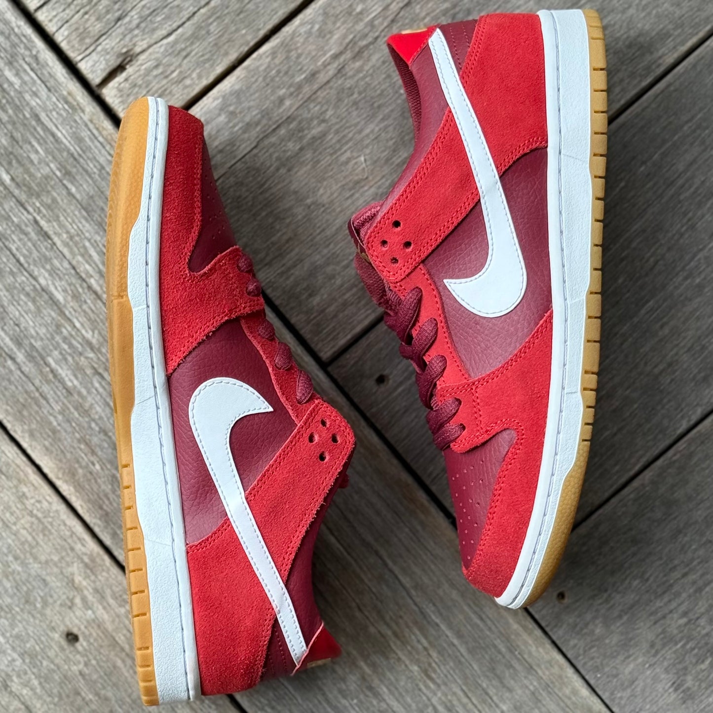Nike SB Dunk Low Track Red Size 8.5