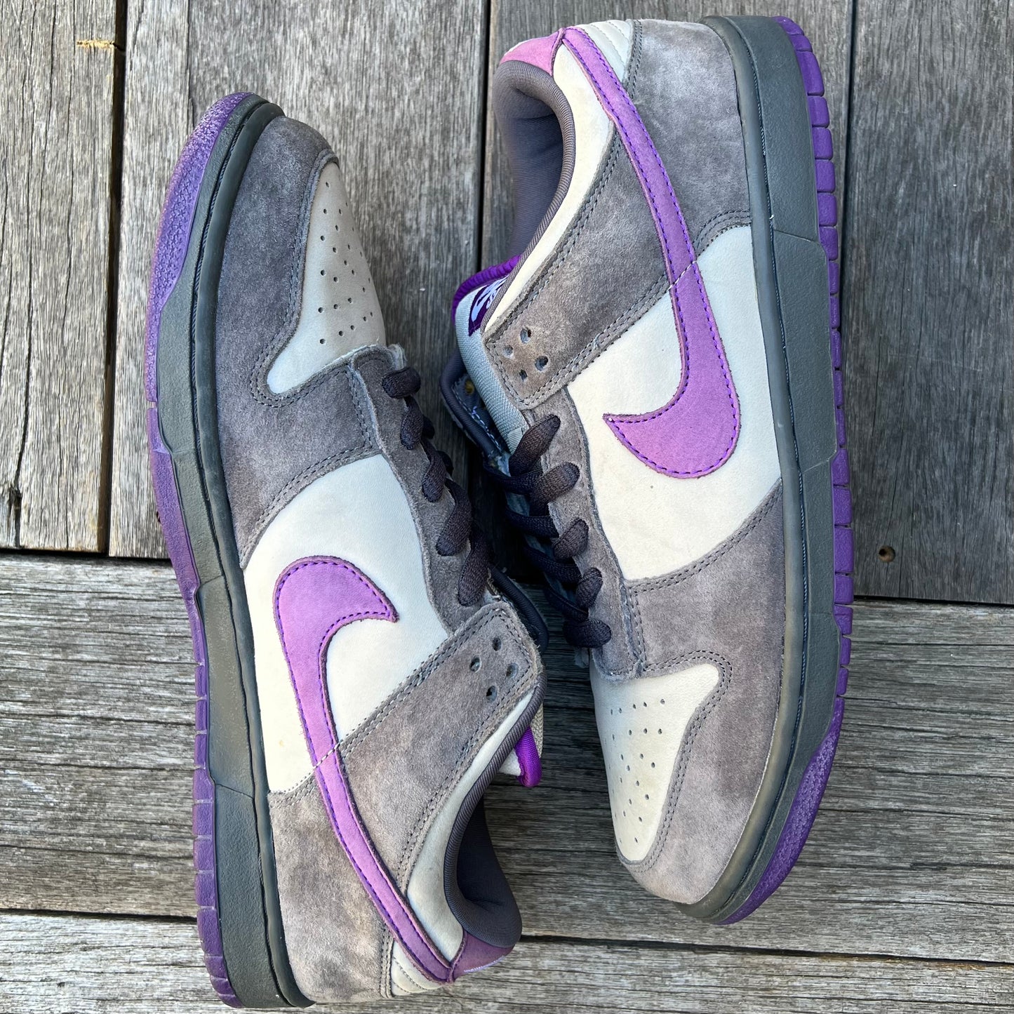 Nike SB Dunk Low Purple Pigeon Size 11.5