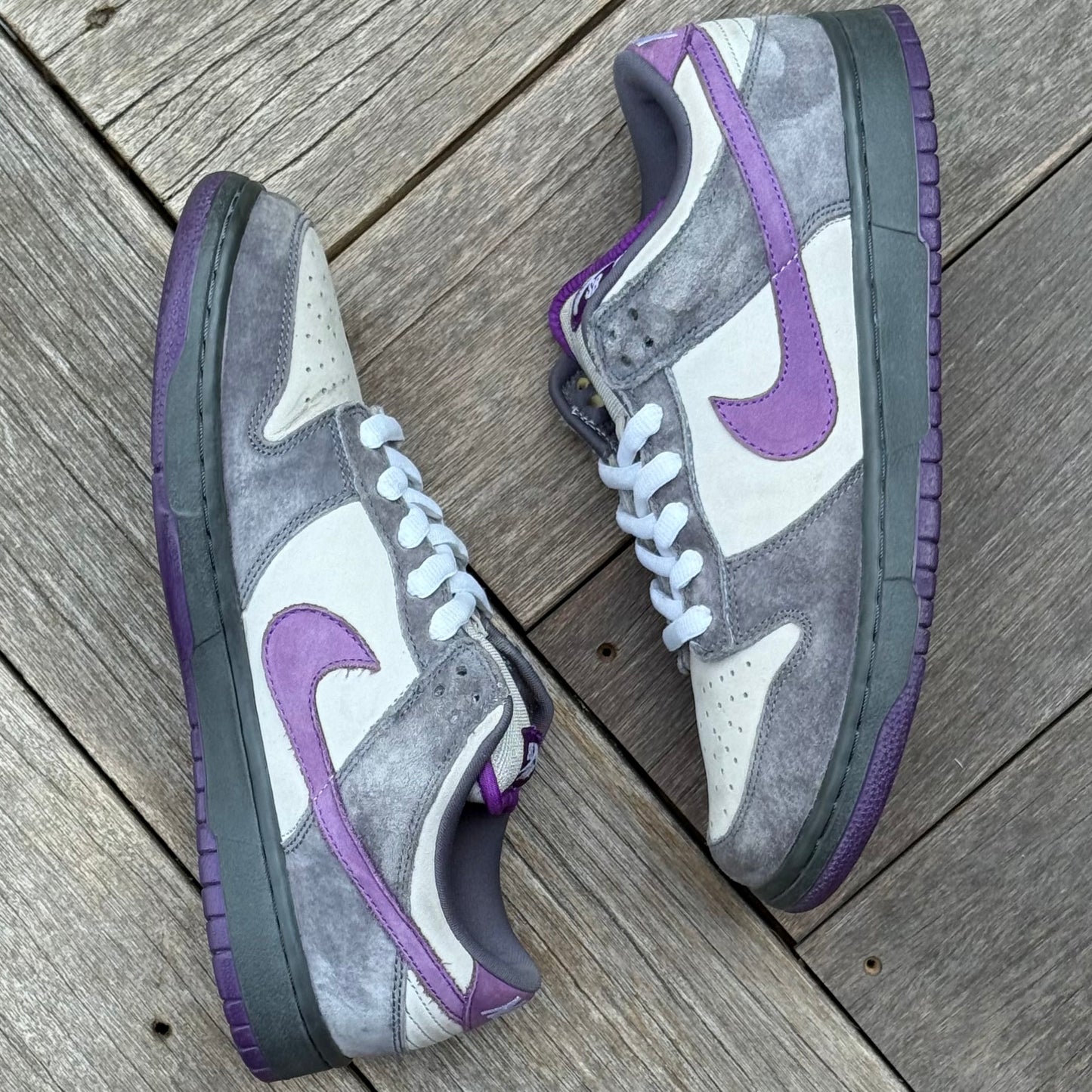 Nike SB Dunk Low Purple Pigeon Size 9.5