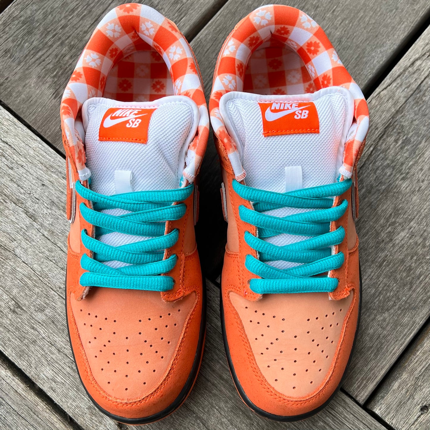 Nike SB Dunk Low Orange Lobster Size 8