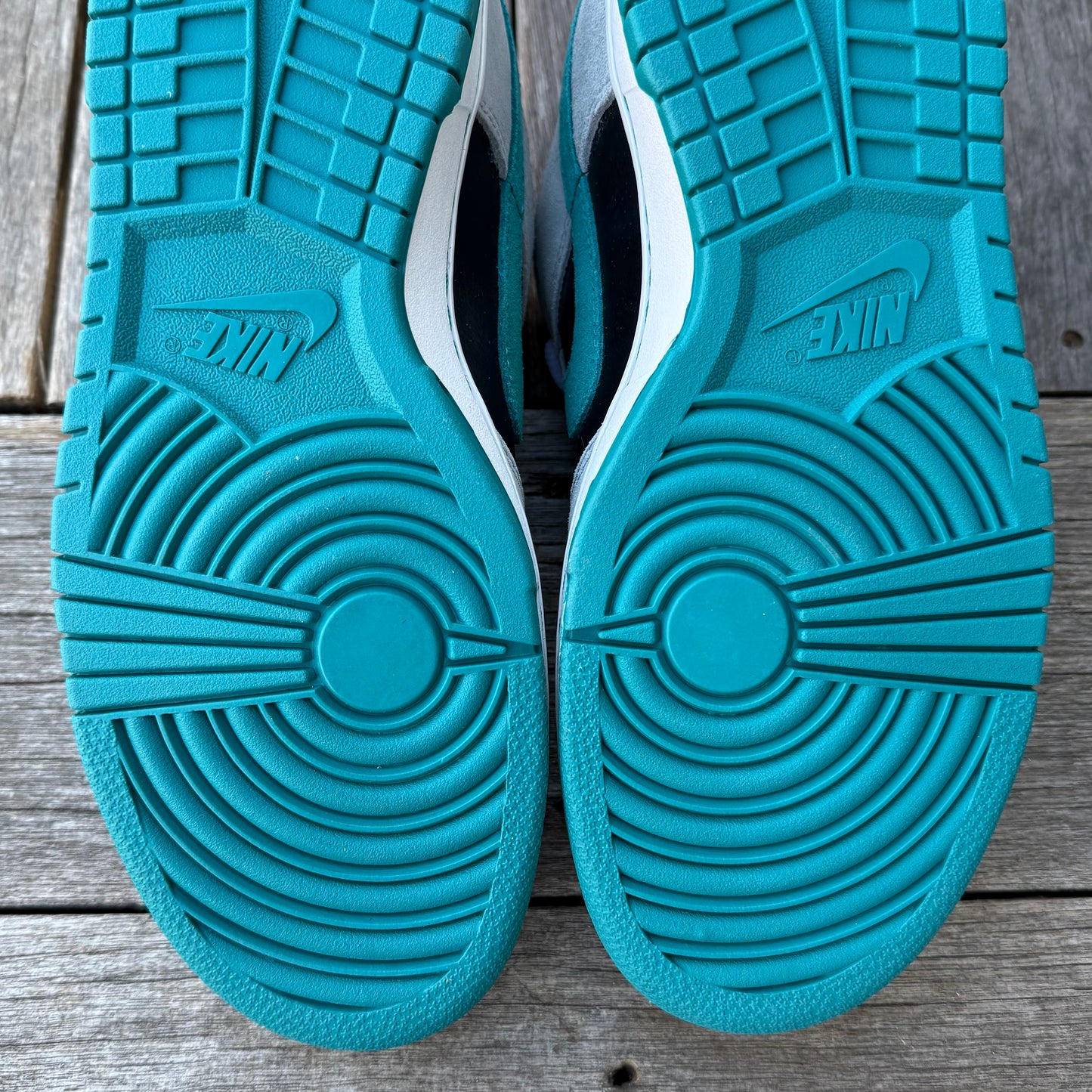 Nike SB Dunk Low Chrome Ball Incident Size 10