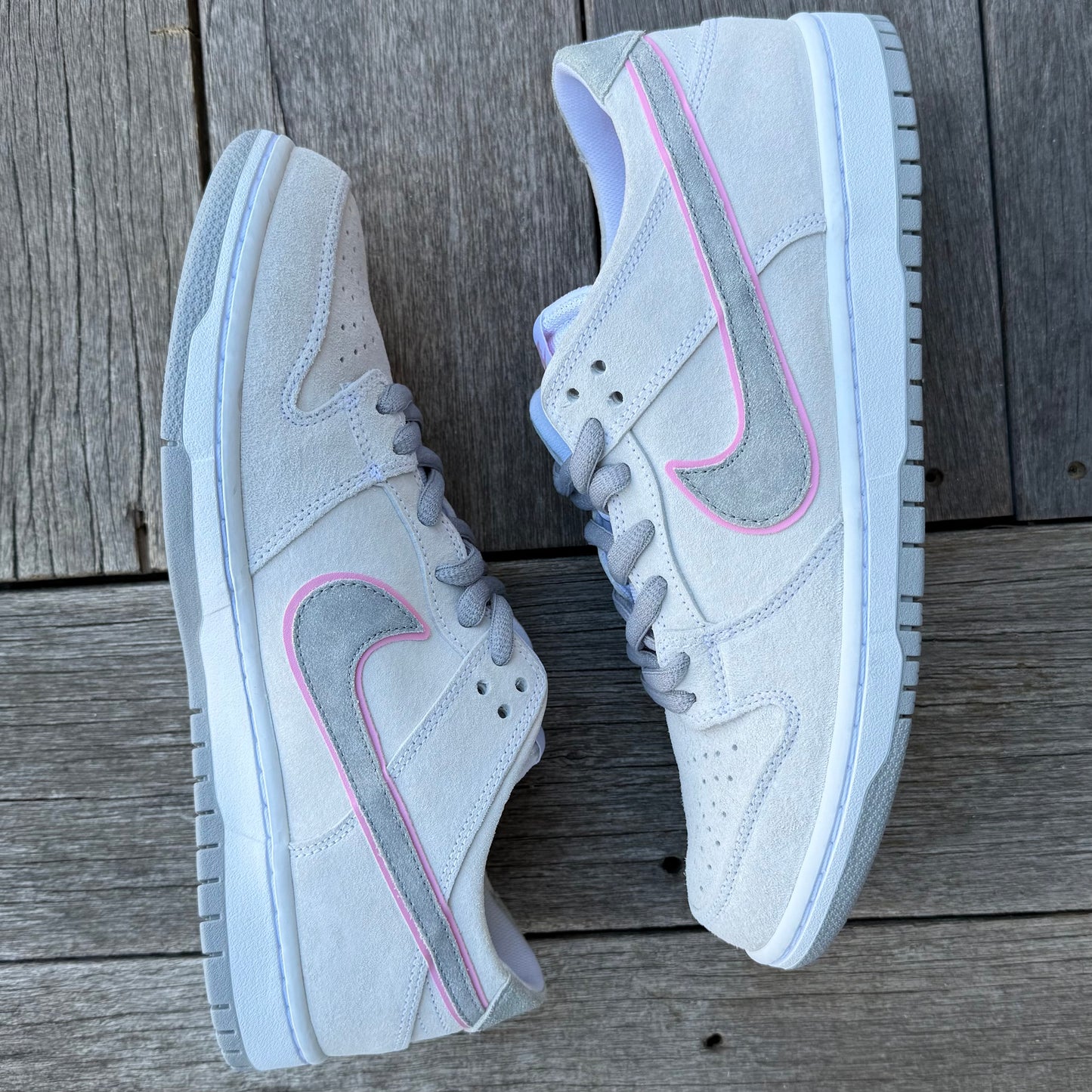Nike SB Dunk Low Perfect Pink IW Size 11