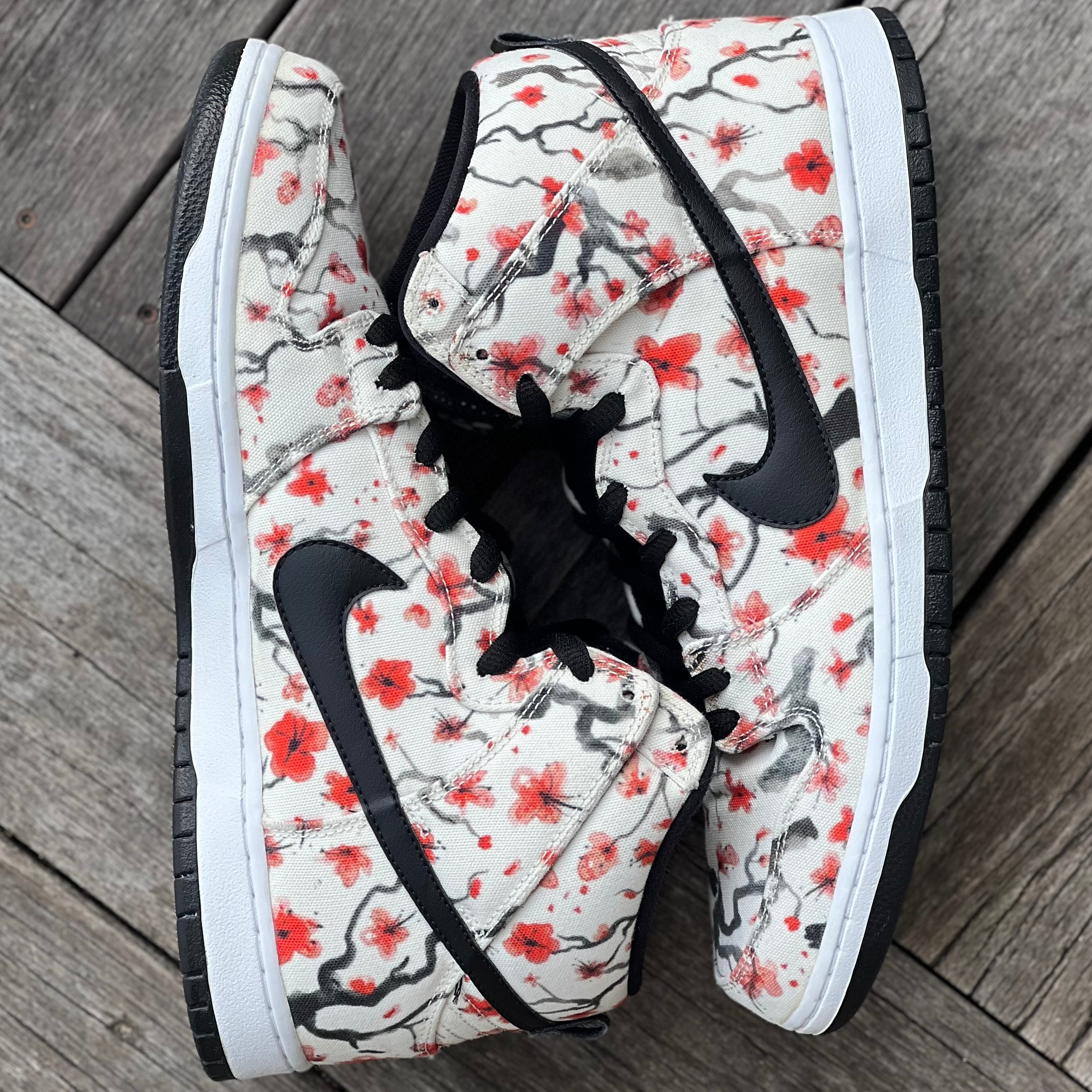 Nike dunk cherry blossom on sale