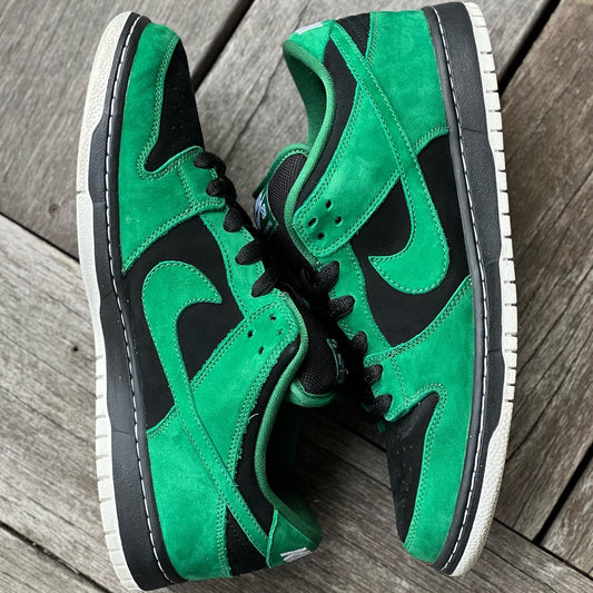 Nike SB Dunk Low Green Lantern Size 10