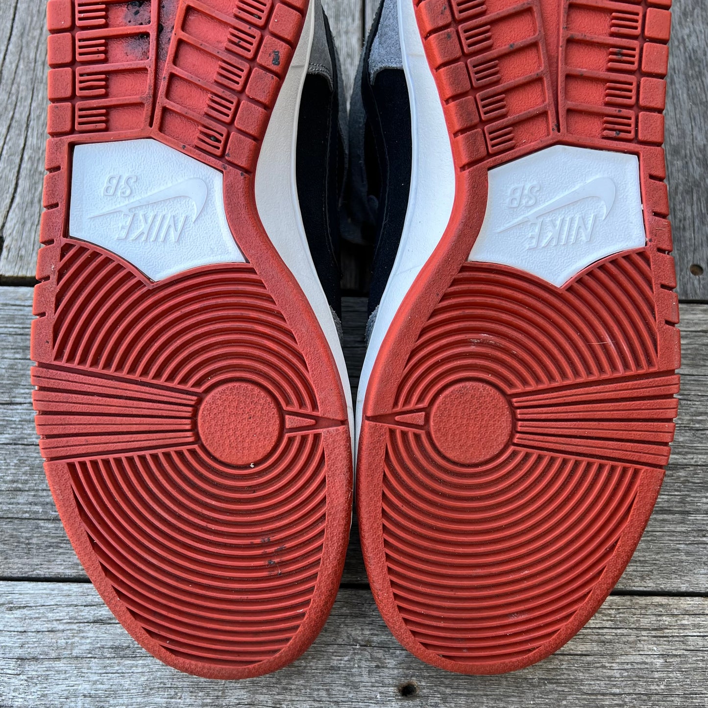 Nike SB Dunk Mid UnSupreme Size 11.5