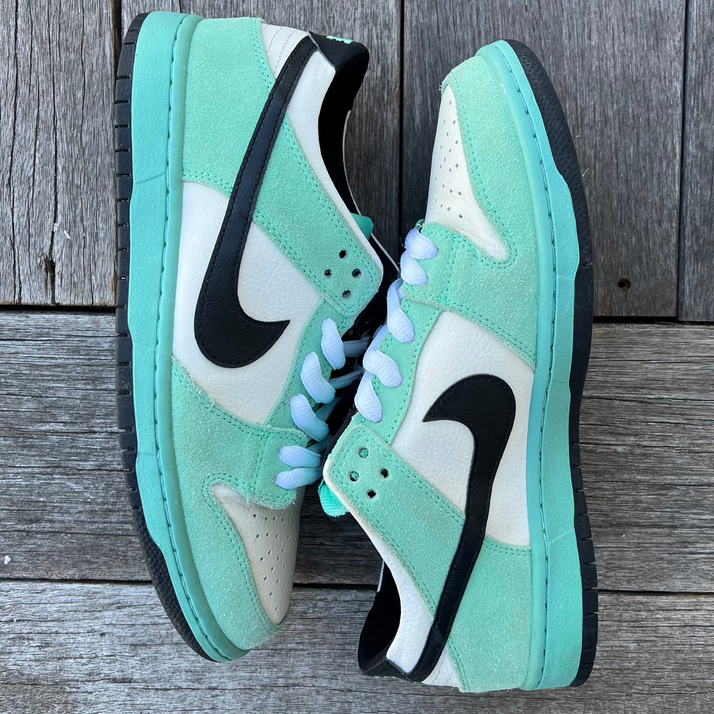 Nike SB Dunk Low Sea Crystal Size 9.5