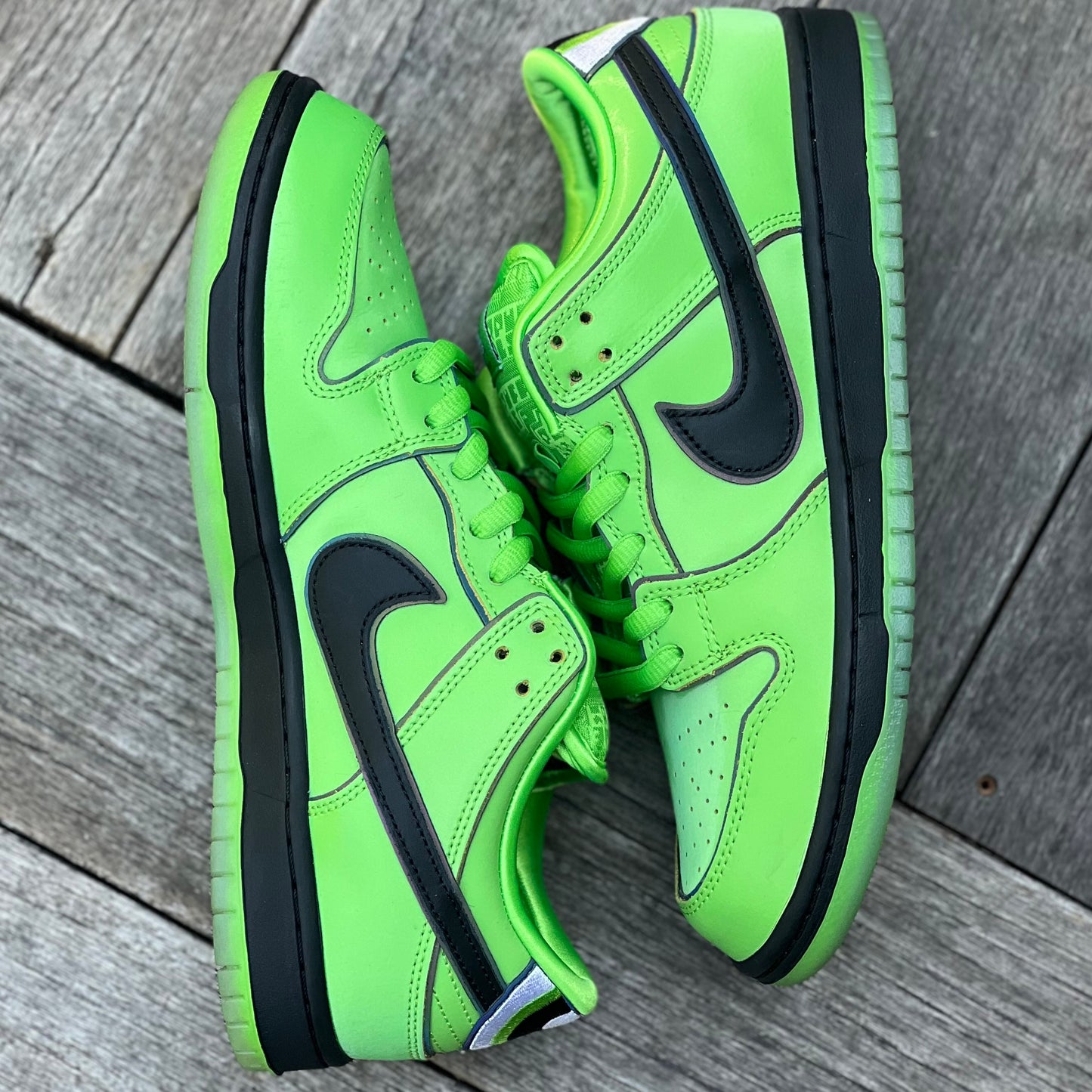 Nike SB Dunk Low Green Powerpuff Girl Buttercup Size 9