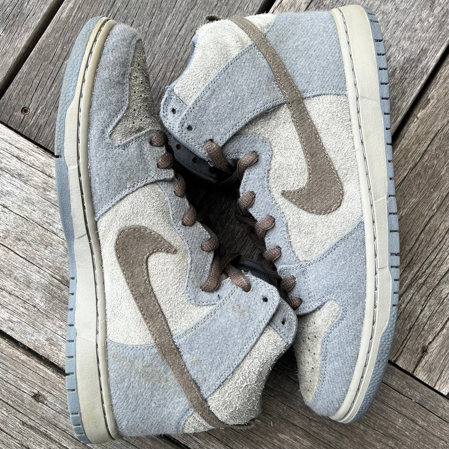 Nike SB Dunk High TaunTaun Size 10