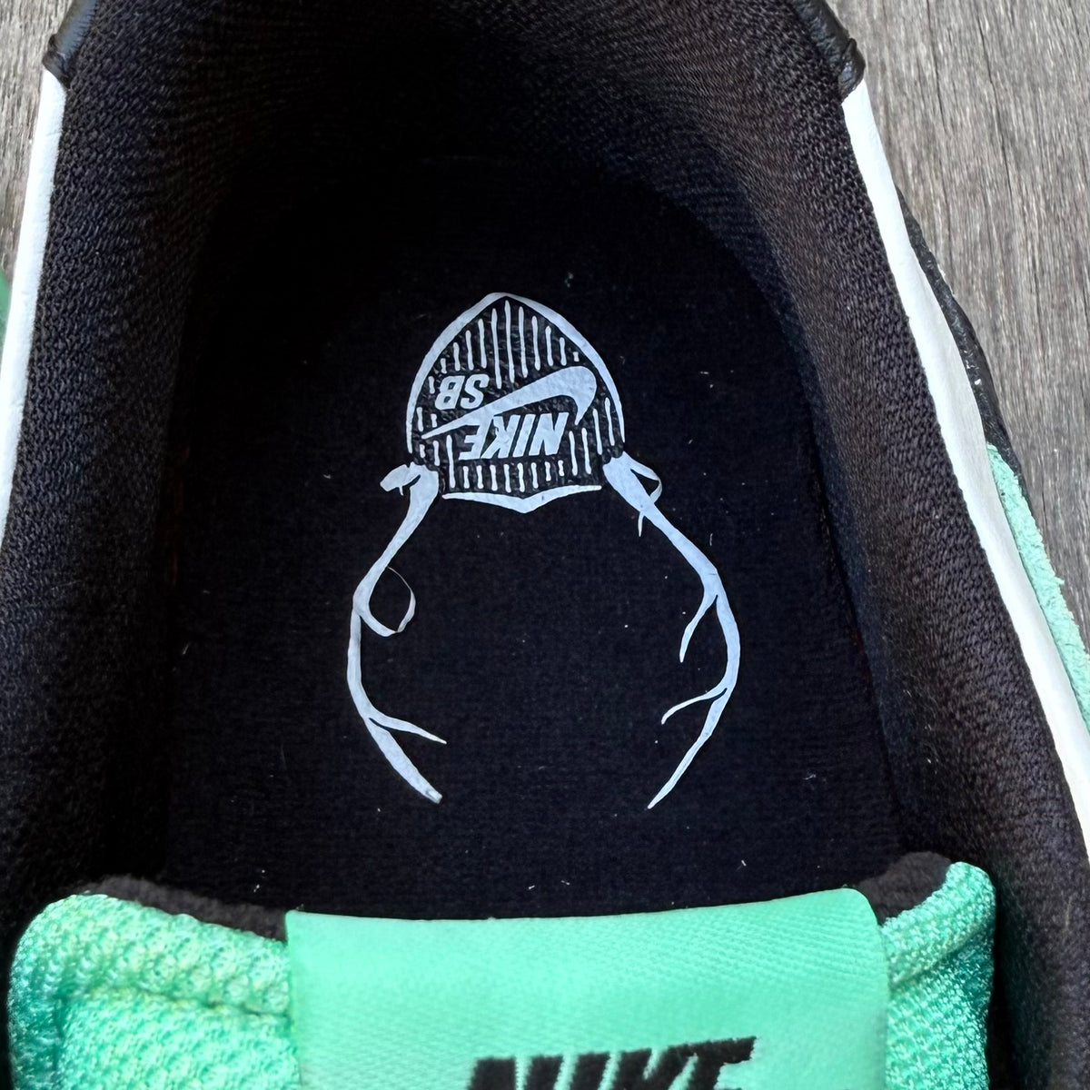 Nike SB Dunk Low Sea Crystal Size 11.5