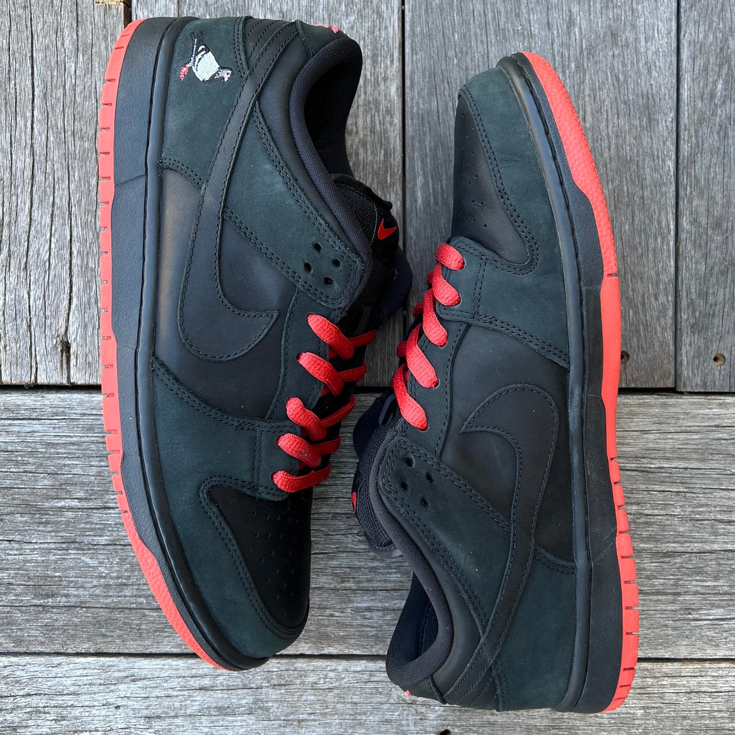 Nike SB Dunk Low Black Pigeon Size 10.5
