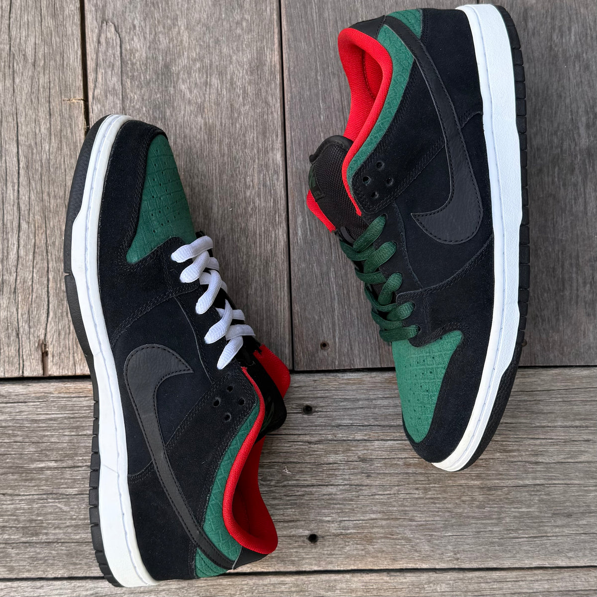 Nike SB Dunk Low Gucci Reptile Size 10.5