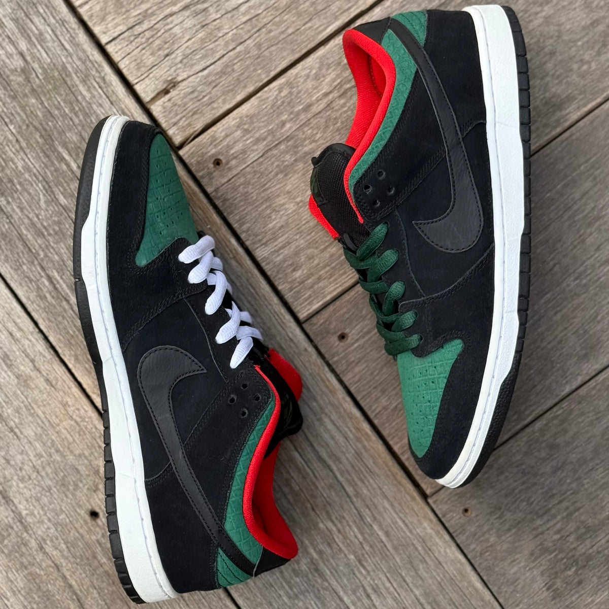 Nike SB Dunk Low Gucci Reptile Size 10.5