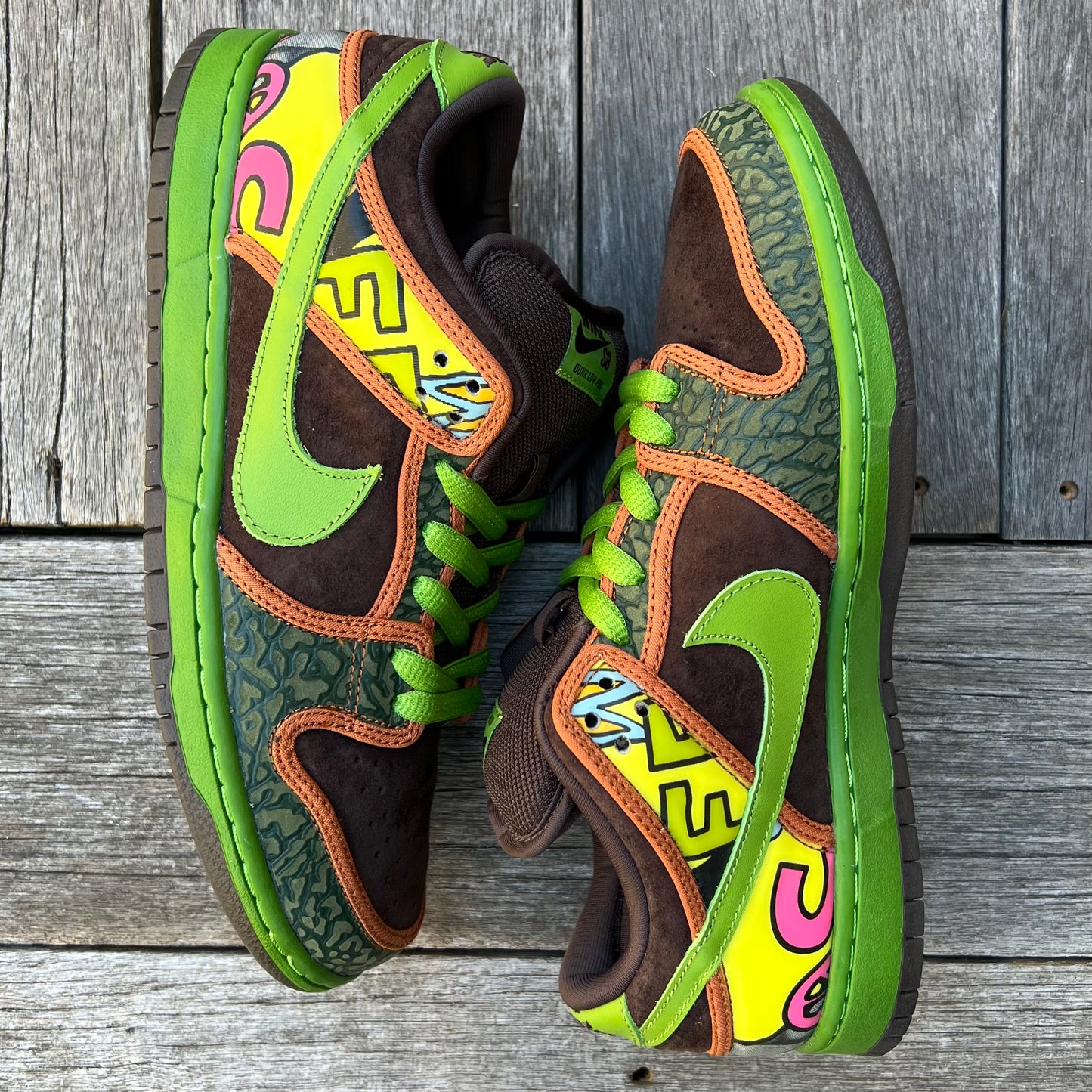 Nike SB Dunk Low De La Soul Size 8.5