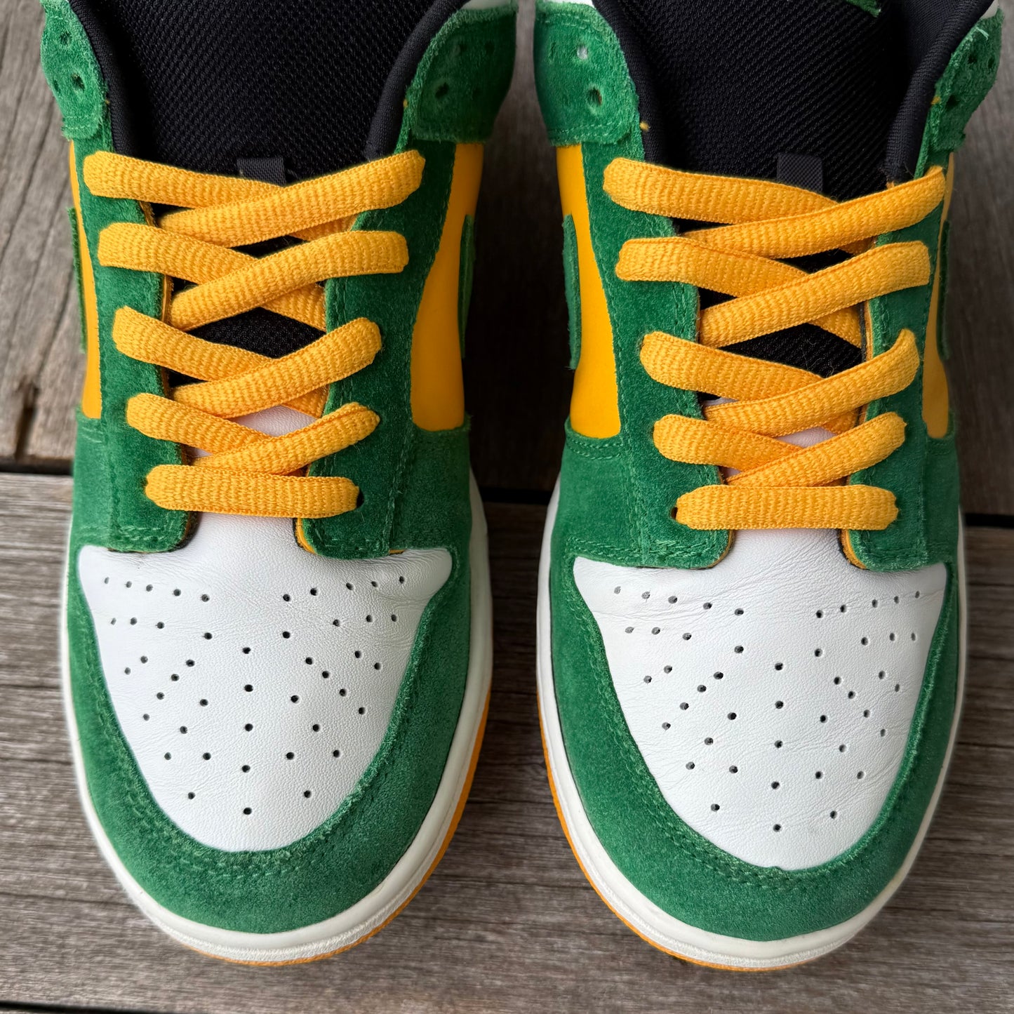 Nike SB Dunk Low Buck Size 10