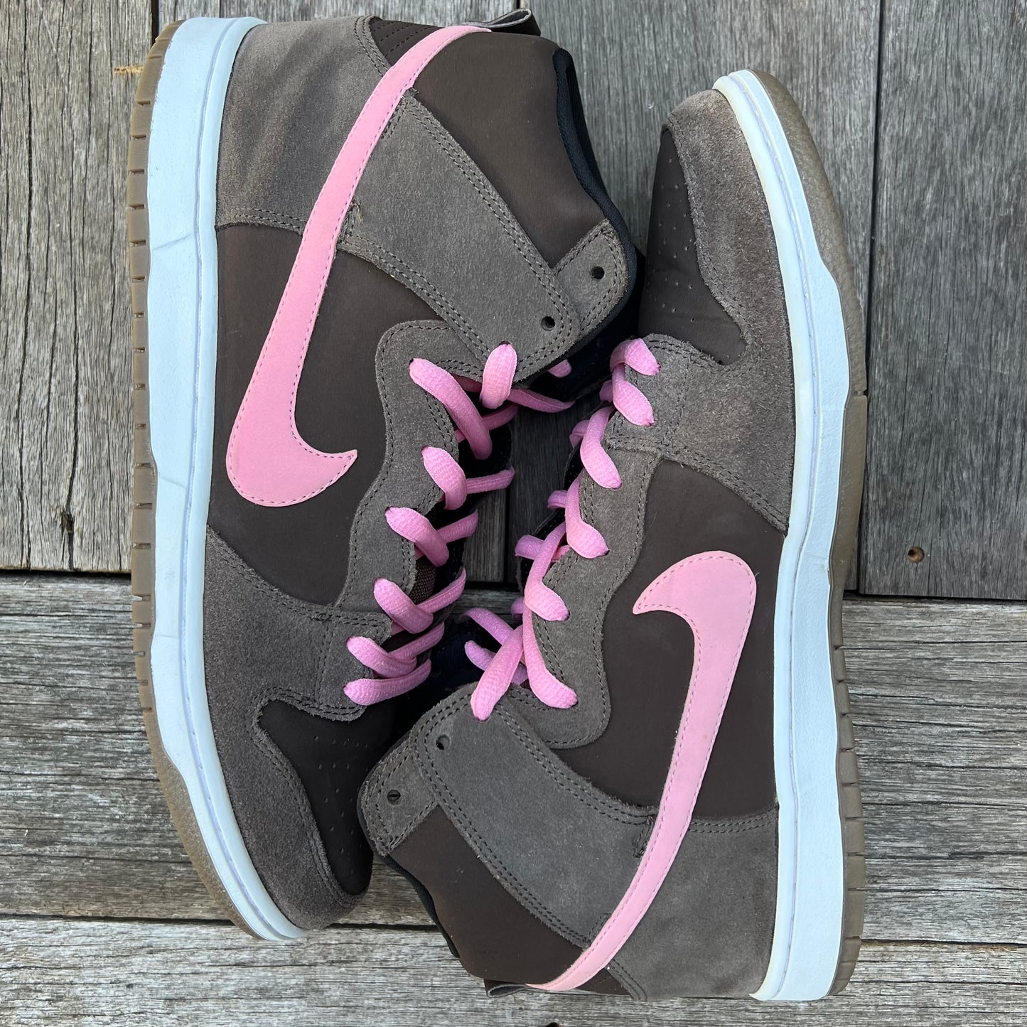 Nike SB Dunk High Pink Smoke Chocolate Size 13