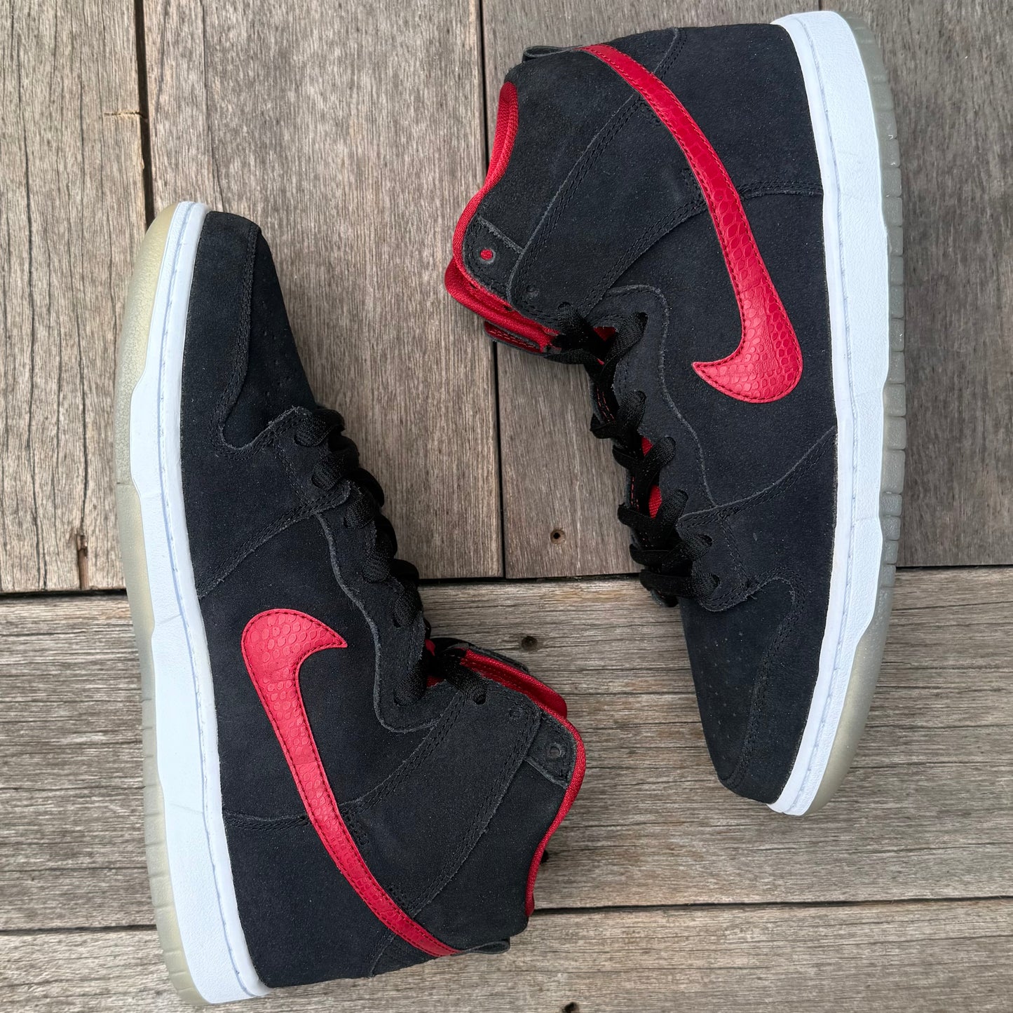Nike SB Dunk High Bred JPack Black/Gym Red Size 10.5