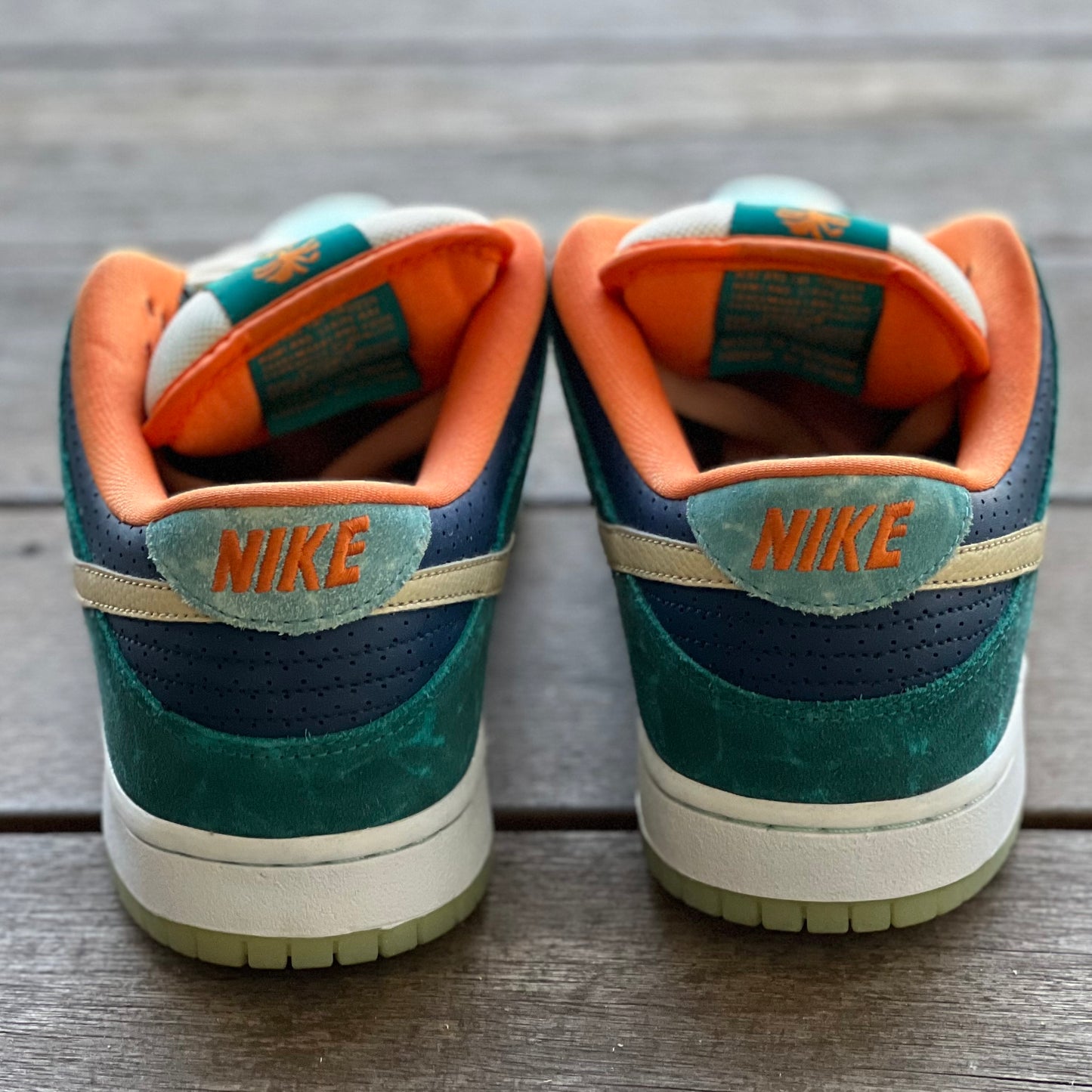 Nike SB Dunk Low MIA Skateshop Size 9.5