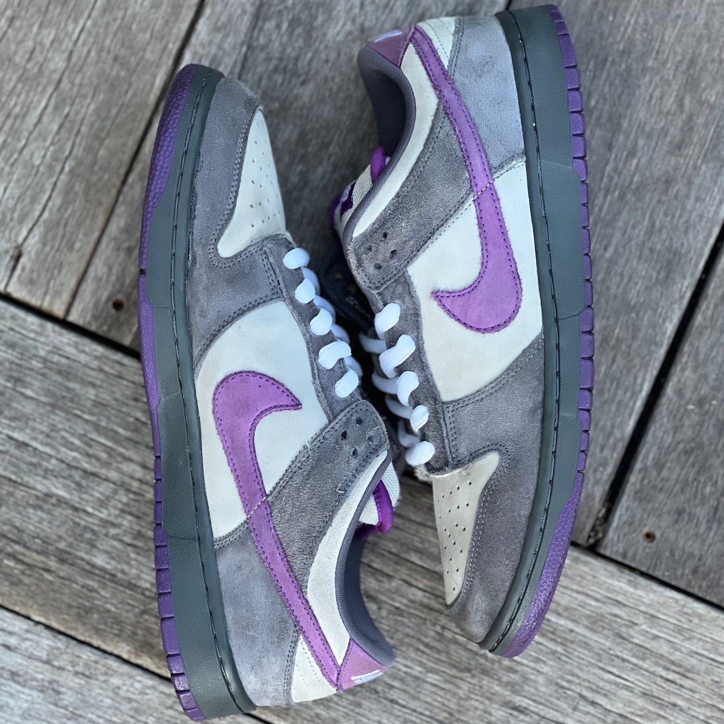 Nike SB Dunk Low Purple Pigeon Size 11