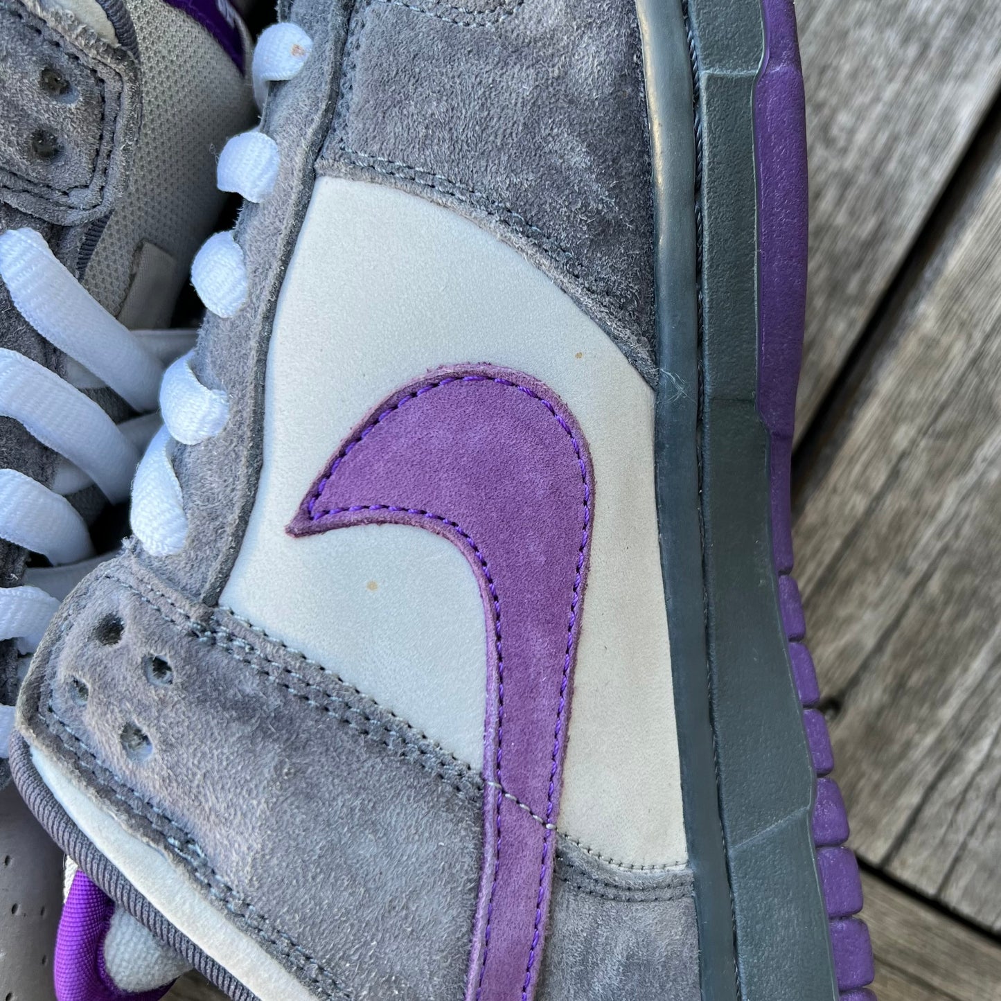 Nike SB Dunk Low Purple Pigeon Size 11