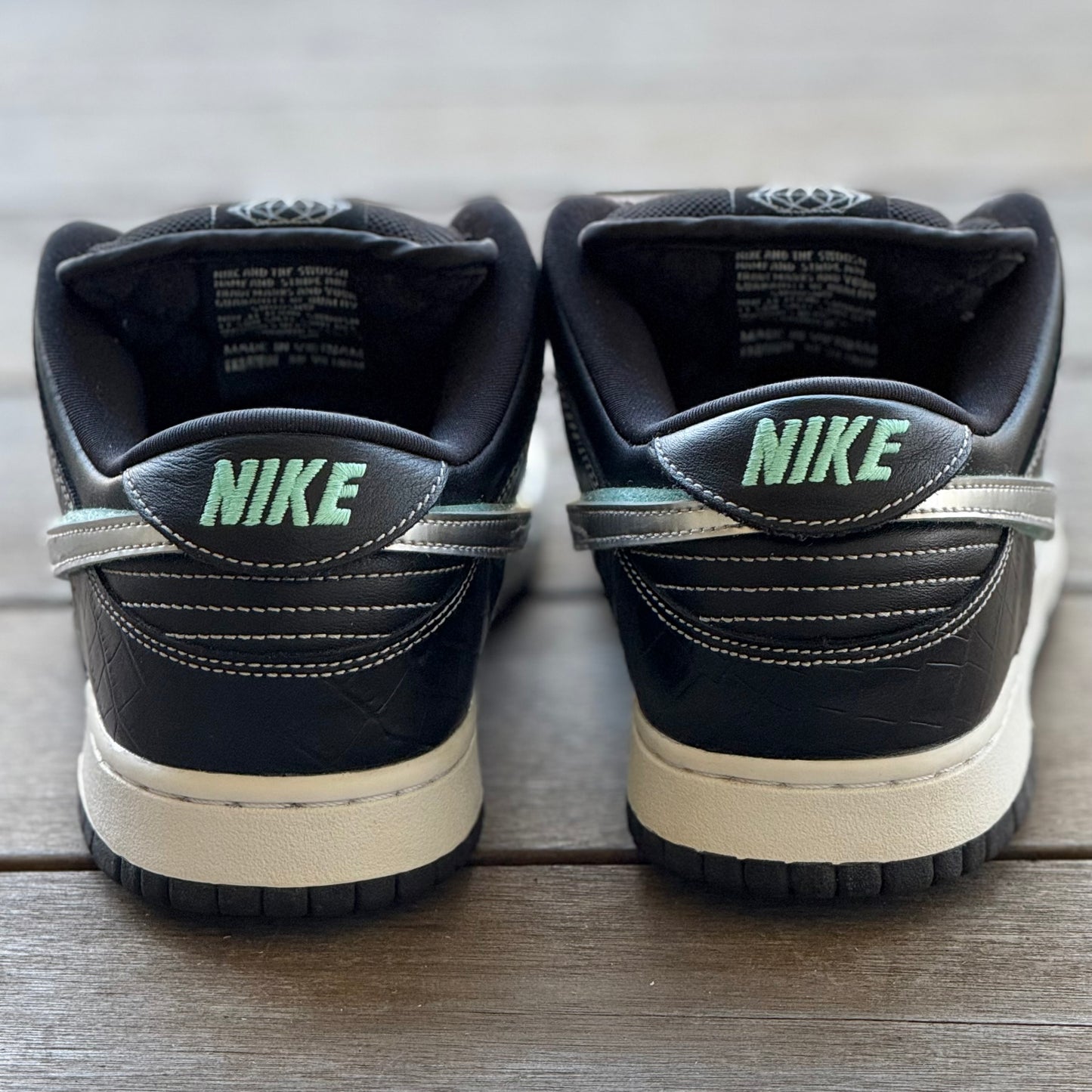 Nike SB Dunk Low Black Diamond Size 9