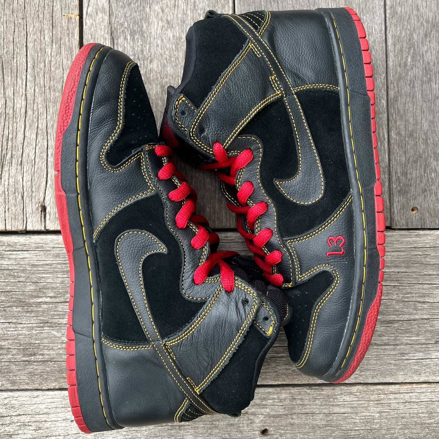 Nike SB Dunk High UnLucky13 Size 11