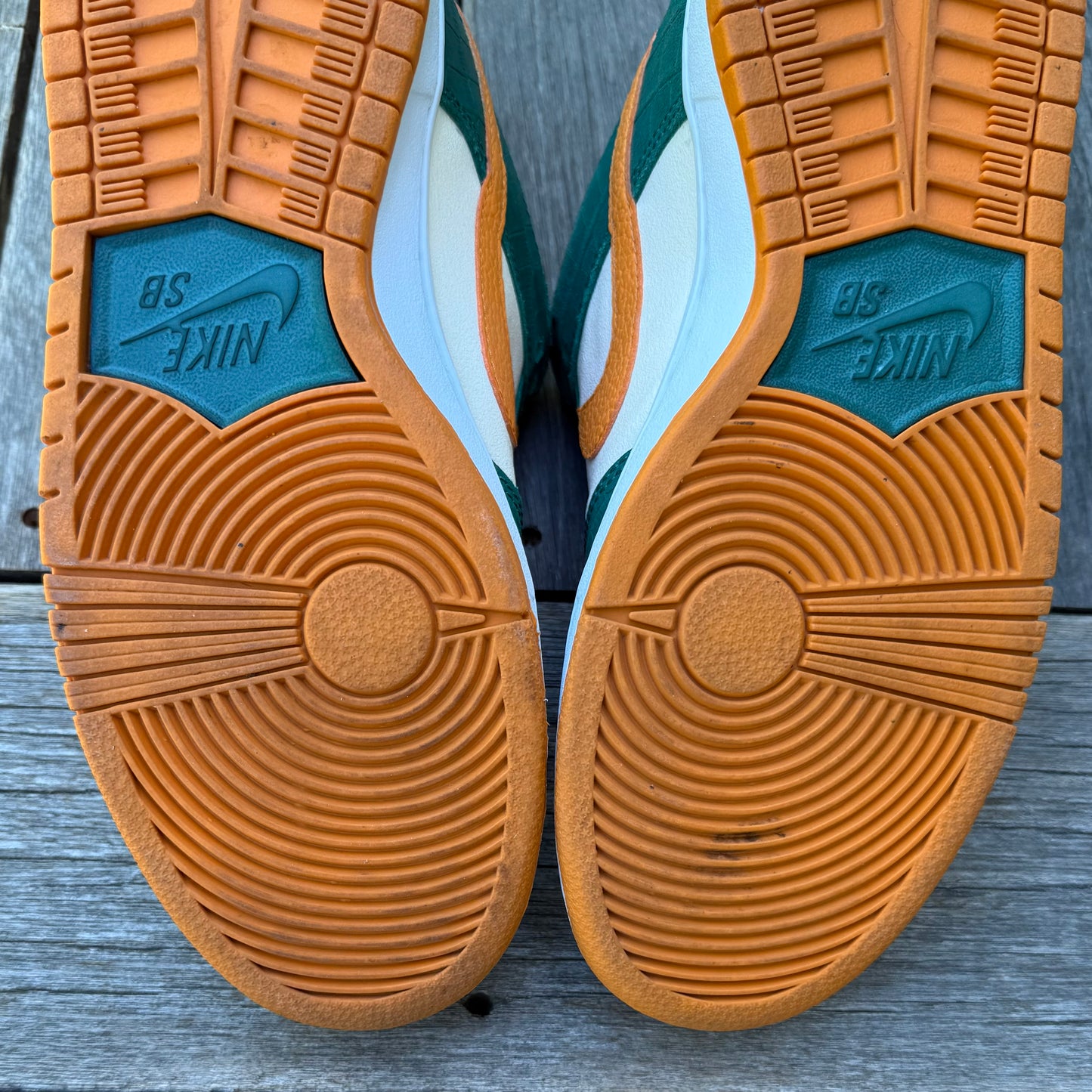 Nike SB Dunk Low Kumquat Legion Pine Size 9.5