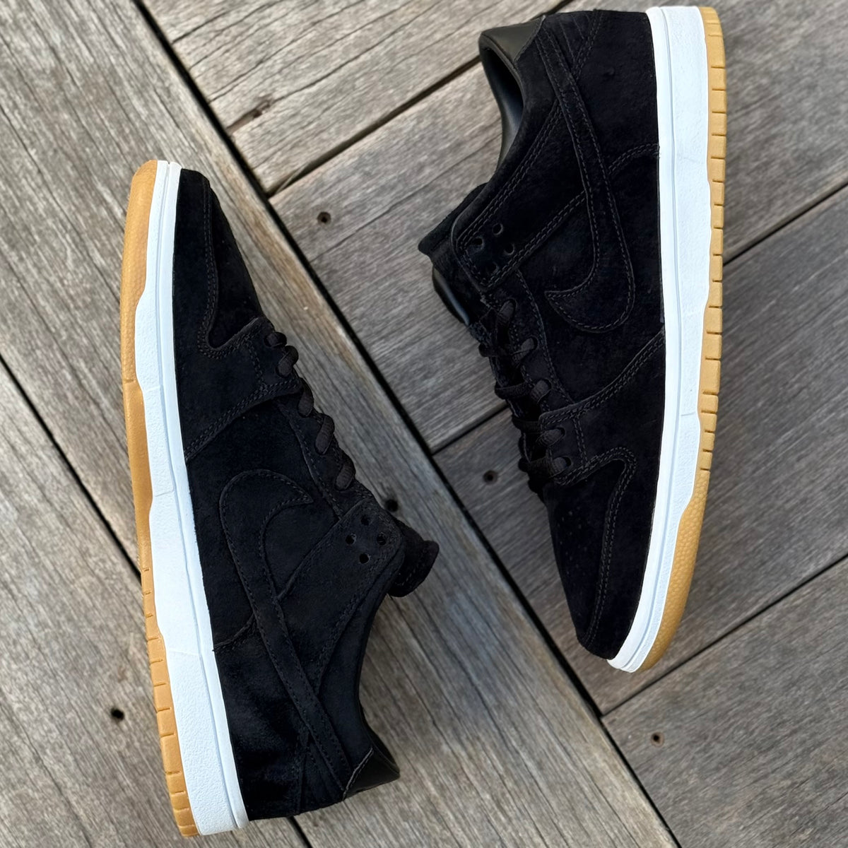 Nike SB Dunk Low Elite Black Gum Size 9.5