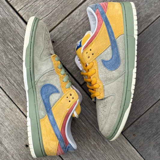 Nike SB Dunk Low Puff N Stuff Size 10.5