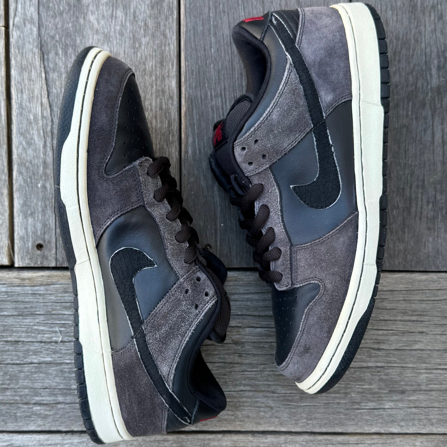 Nike SB Dunk Low Dark Charcoal Black Size 9.5