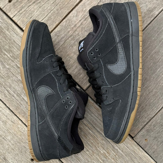 Nike SB Dunk Low Black Snake Gum Size 8.5