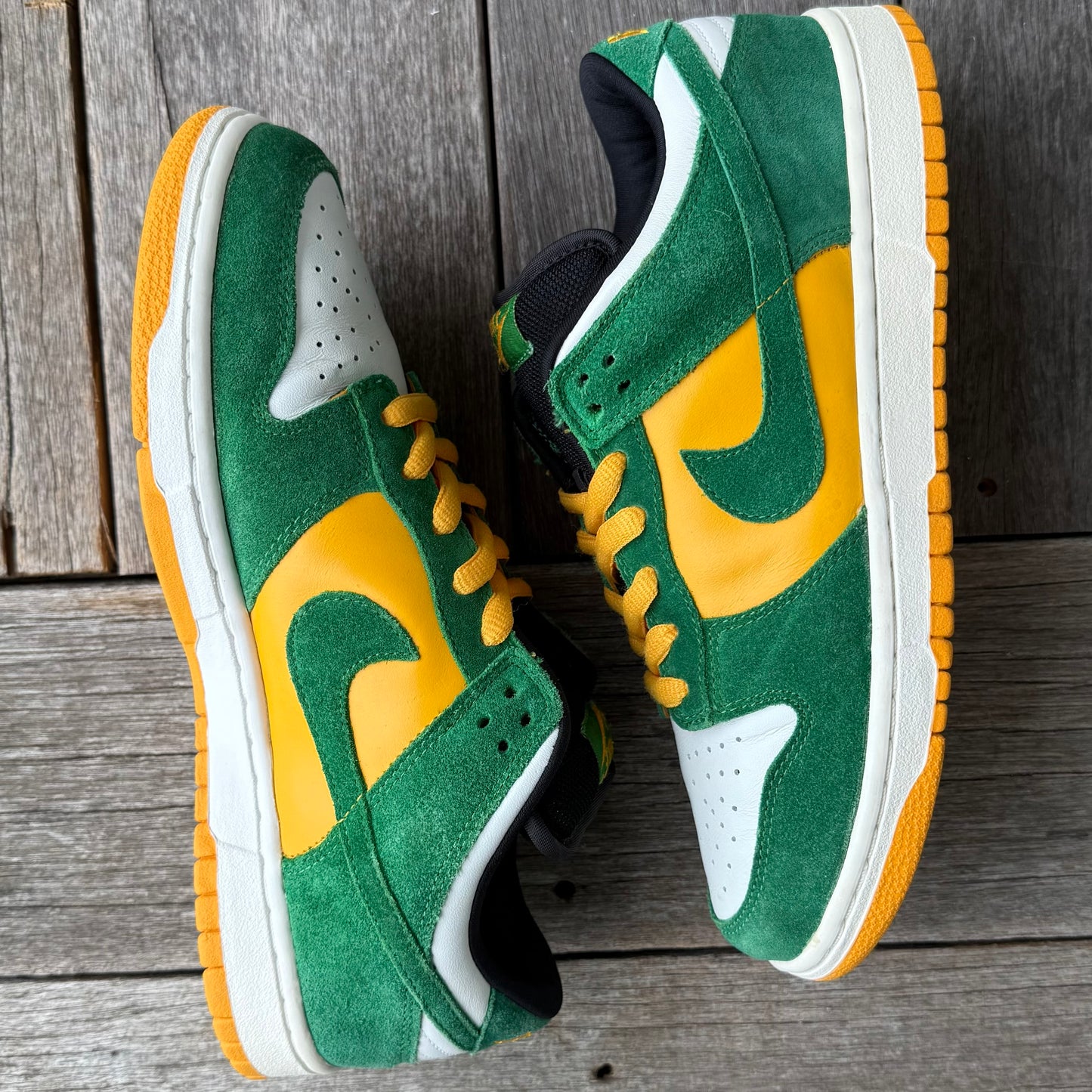 Nike SB Dunk Low Buck Size 10