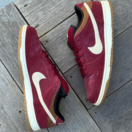 Nike SB Dunk Low Red Corduroy Size 13