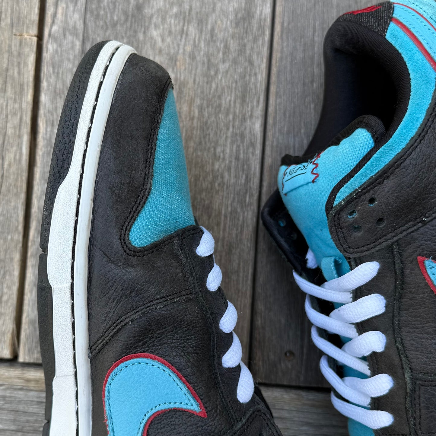 Nike SB Dunk Low Angels & Demons Size 11.5