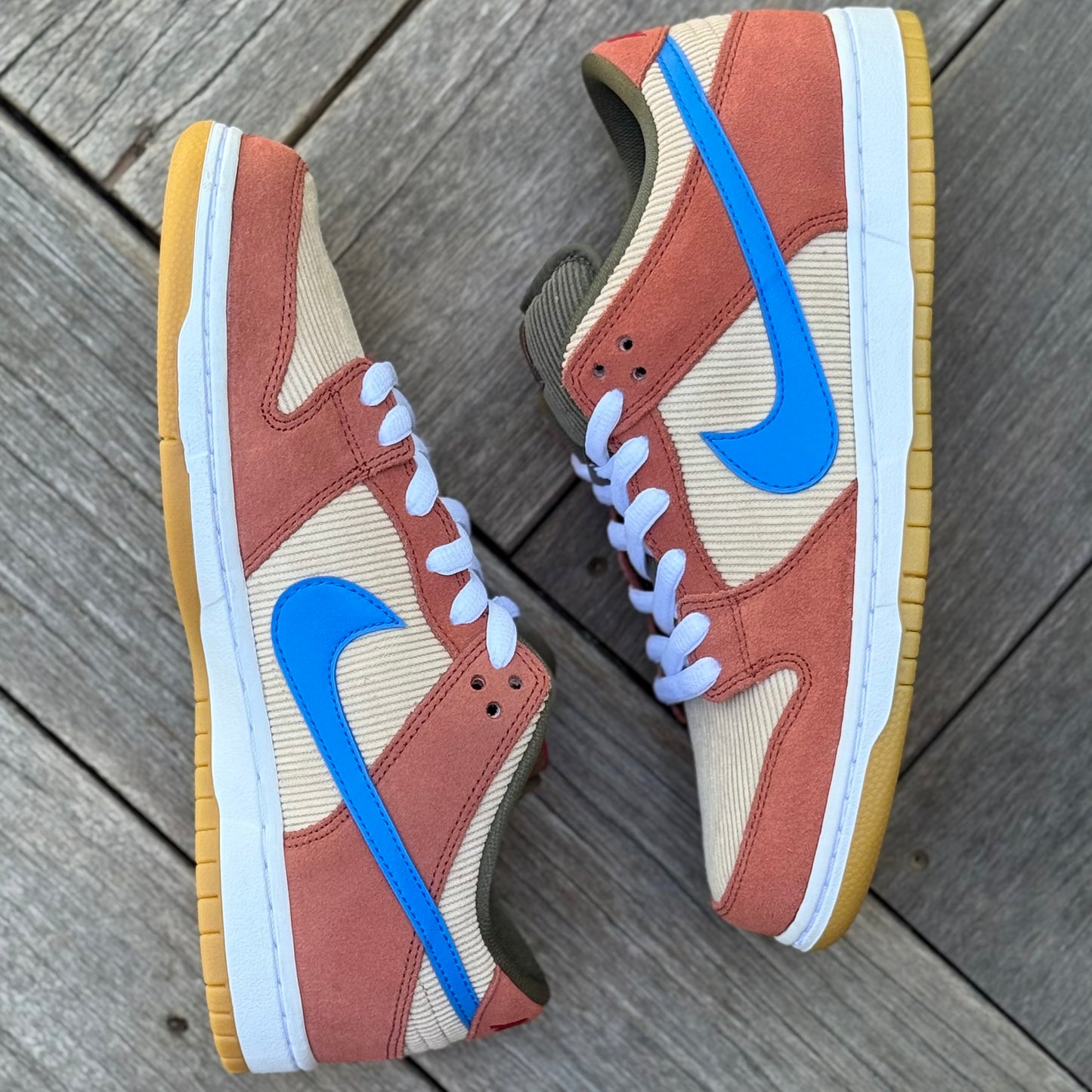 Nike SB Dunk Low Dusty Peach Corduroy Size 8.5