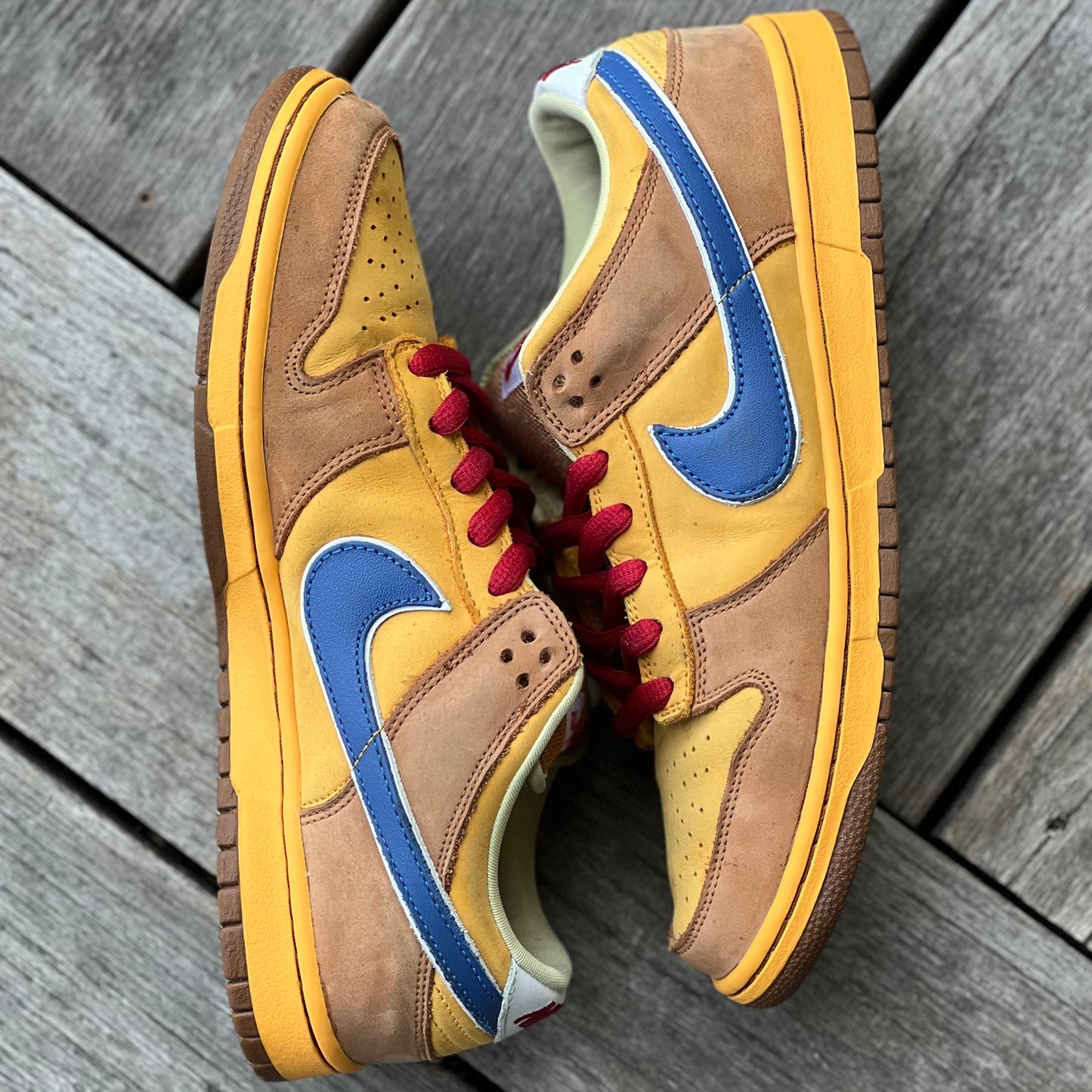 Nike SB Dunk Low Newcastle Brown Ale Size 10.5