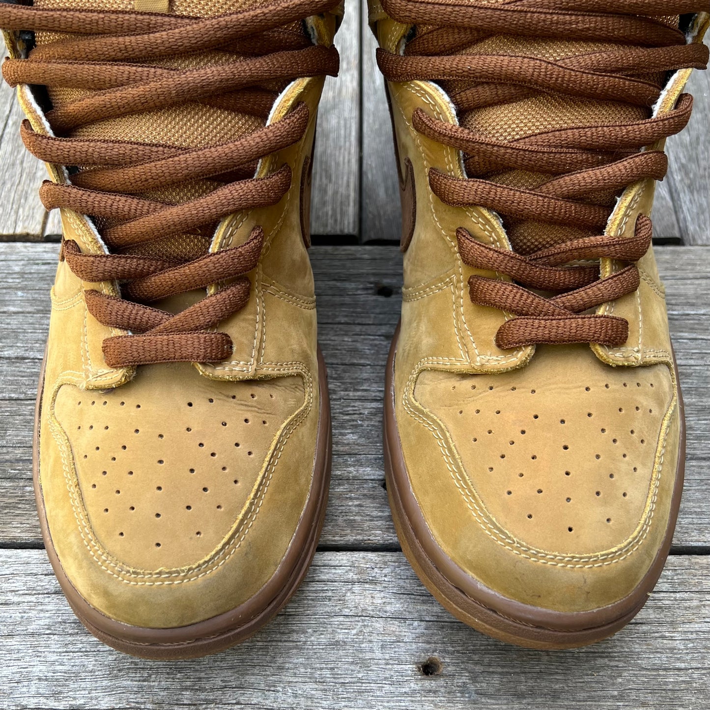 Nike SB Dunk High Wheat Size 10