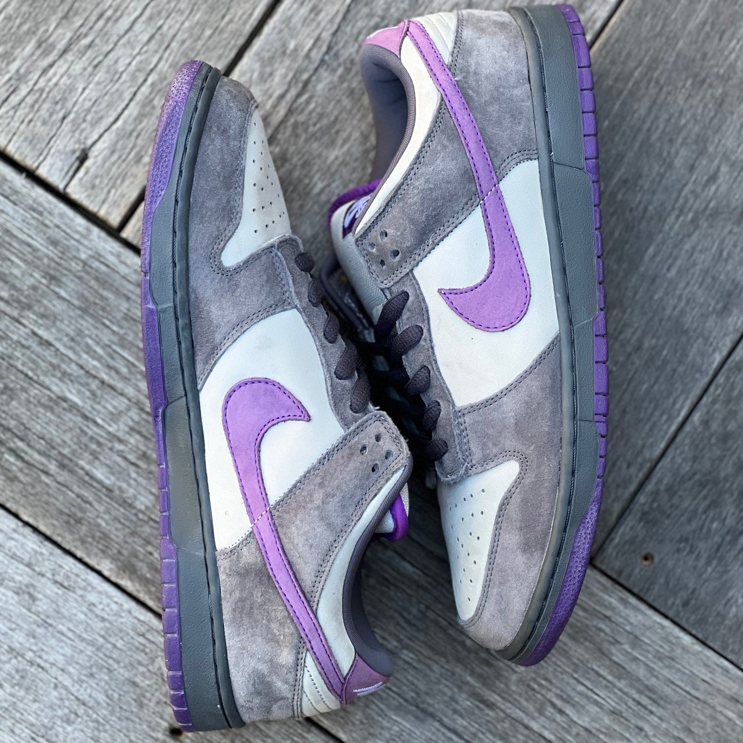 Nike SB Dunk Low Purple Pigeon Size 11.5