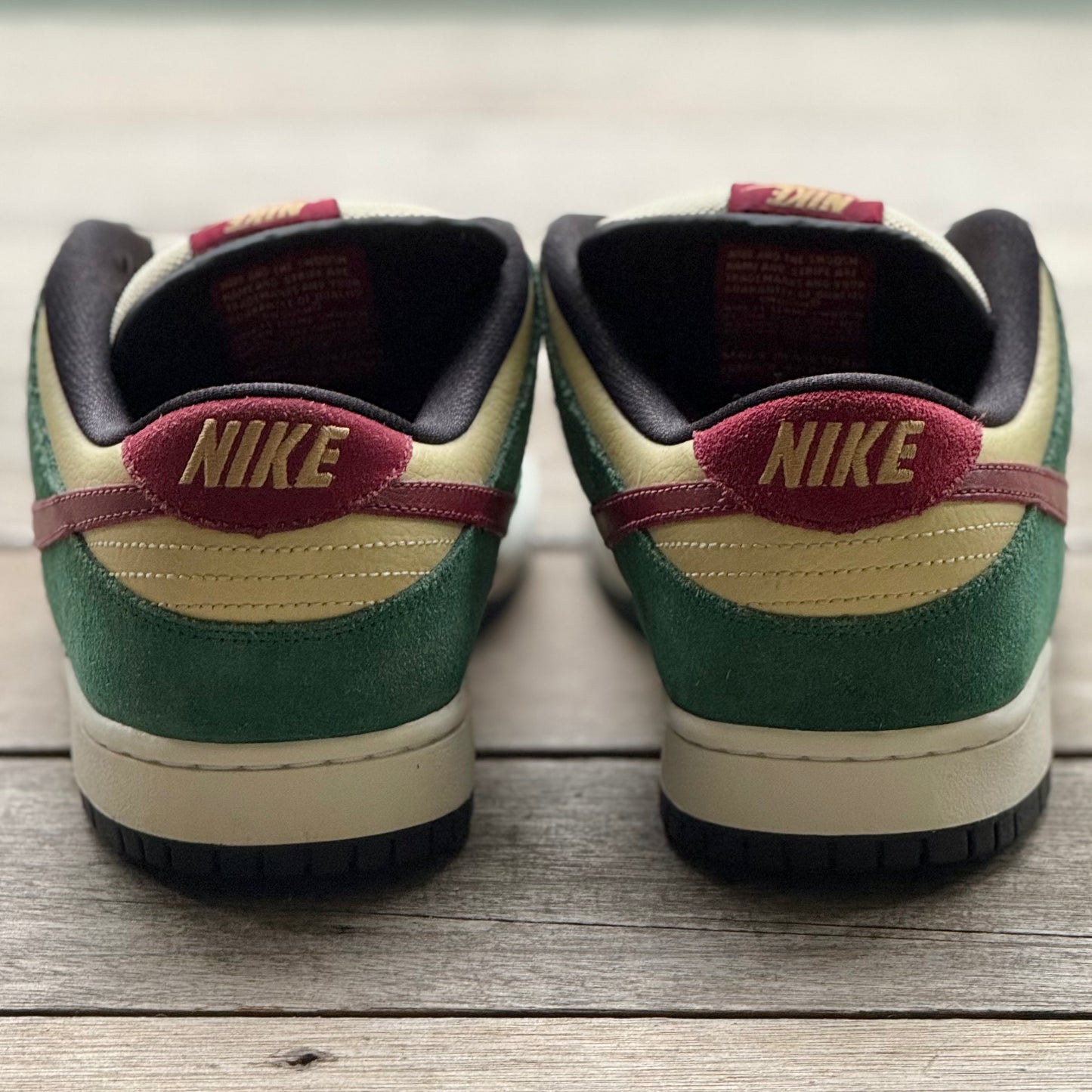 Nike SB Dunk Low Jameson Vegas Gold Size 9.5
