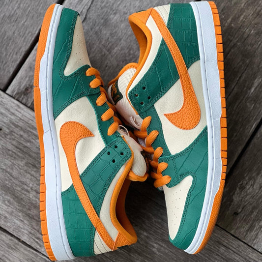 Nike SB Dunk Low Kumquat Legion Pine Size 10